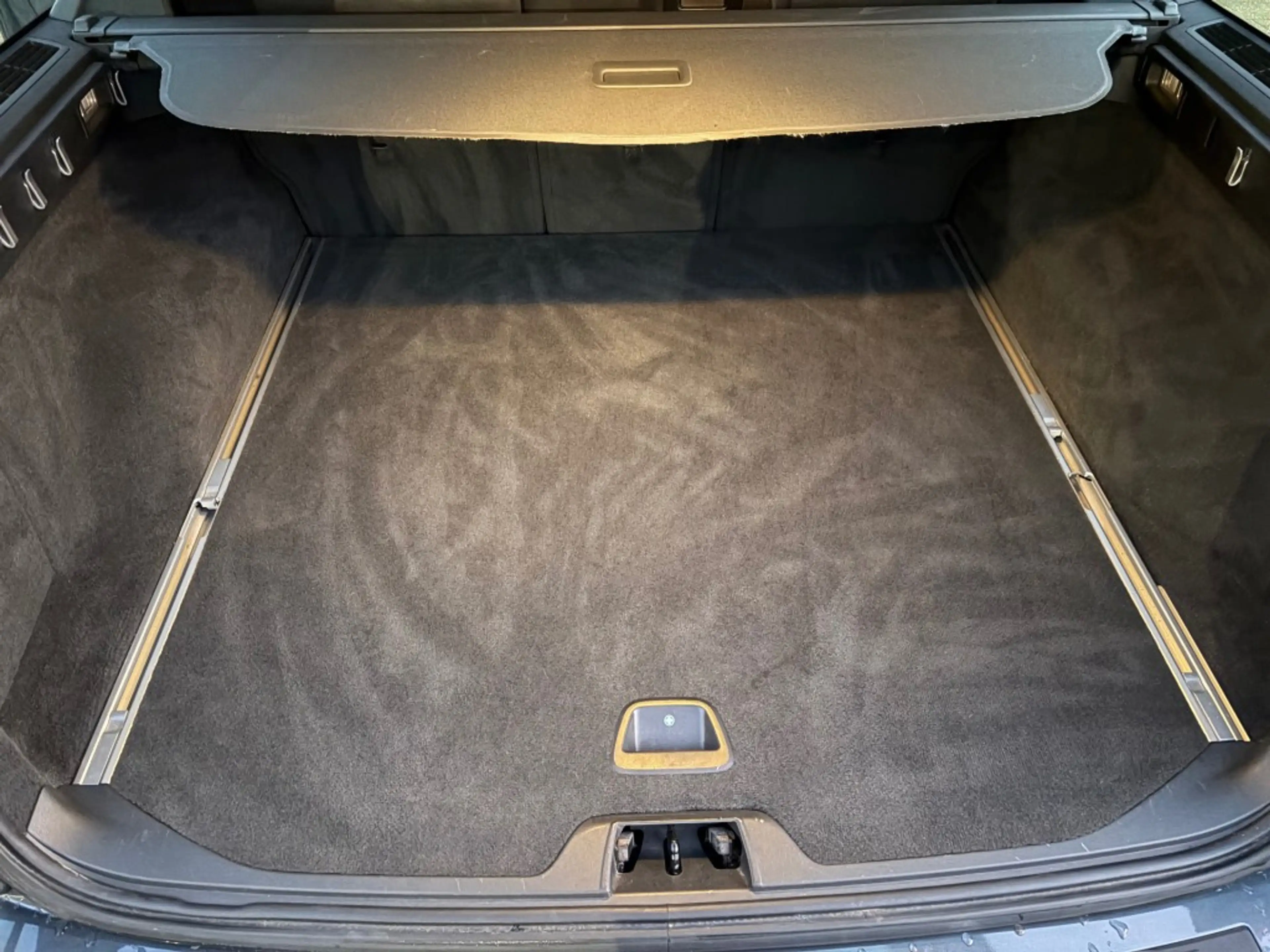 Volvo V70 2.0T R-EDITION — photo 12