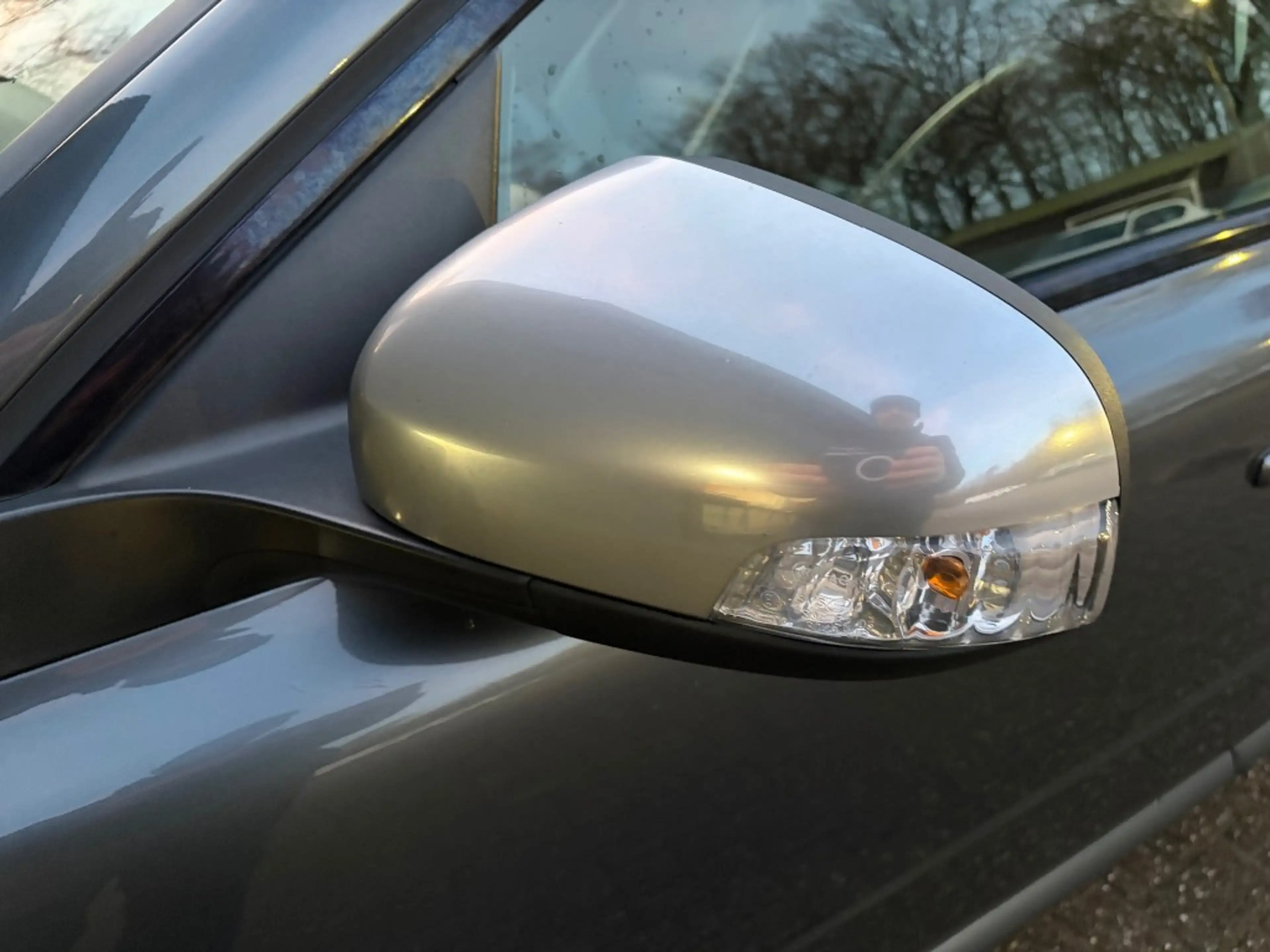 Volvo V70 2.0T R-EDITION — photo 10