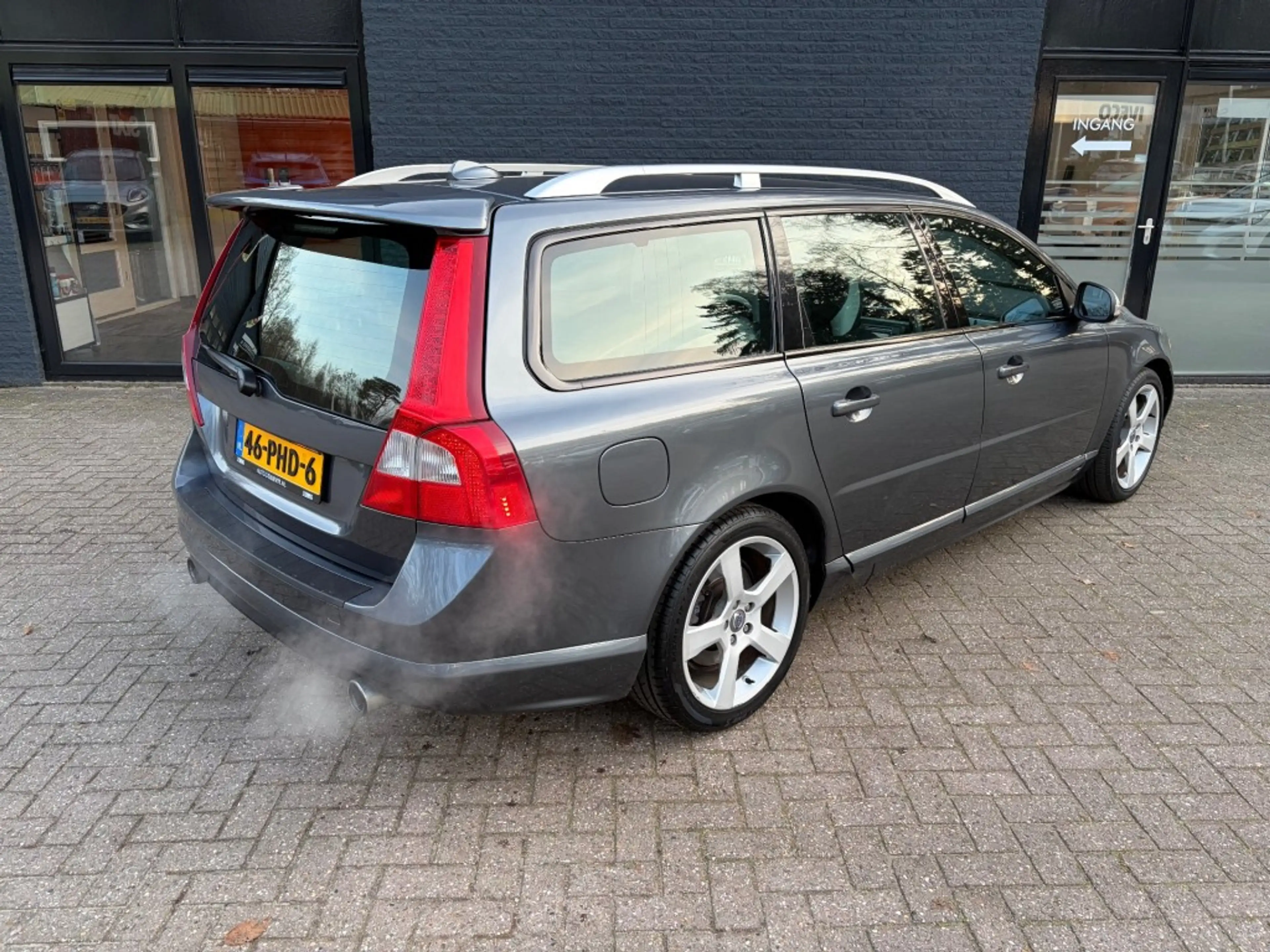 Volvo V70 2.0T R-EDITION — photo 5