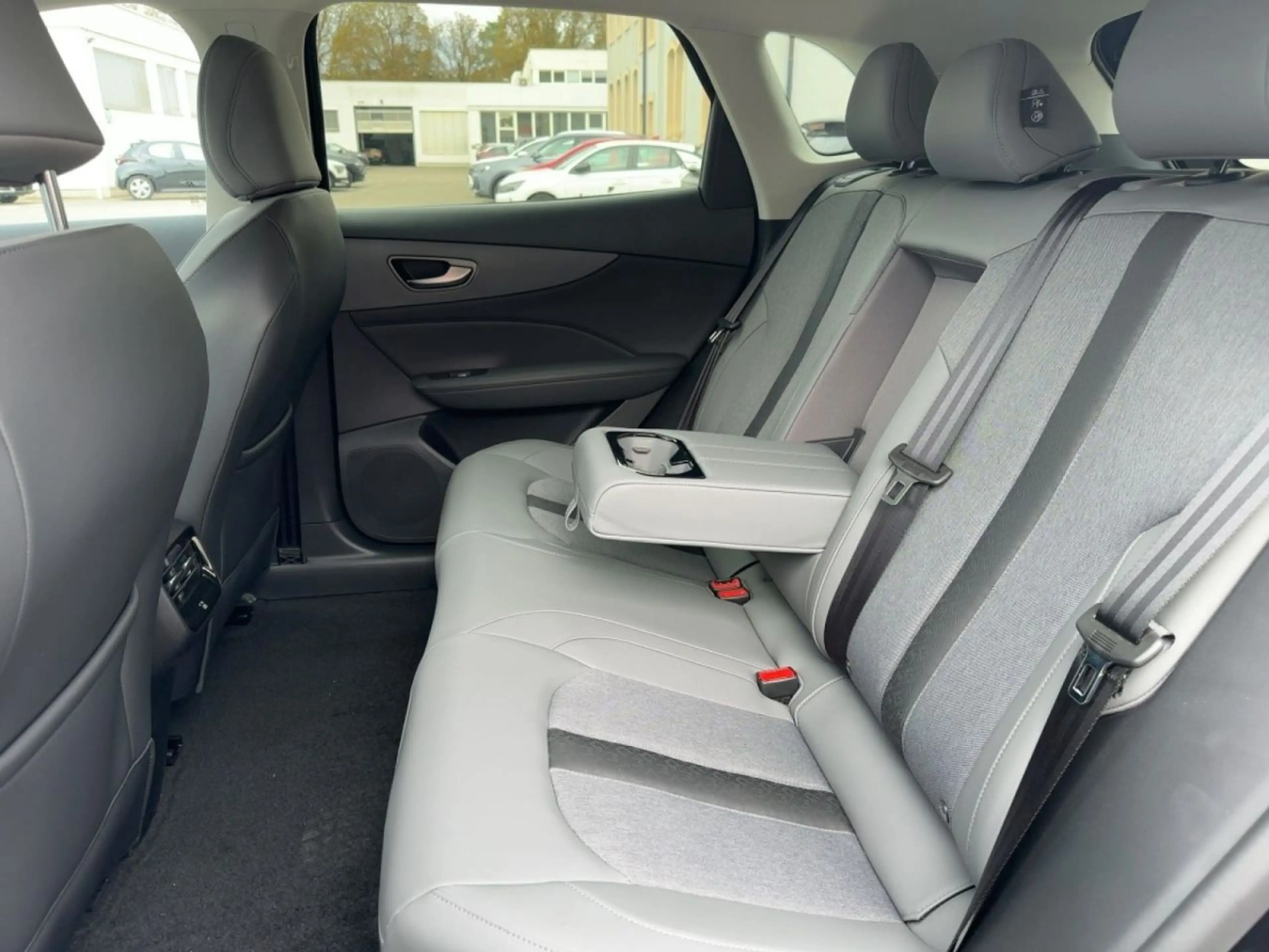 MG S5 EV 64 kWh Luxury — photo 10