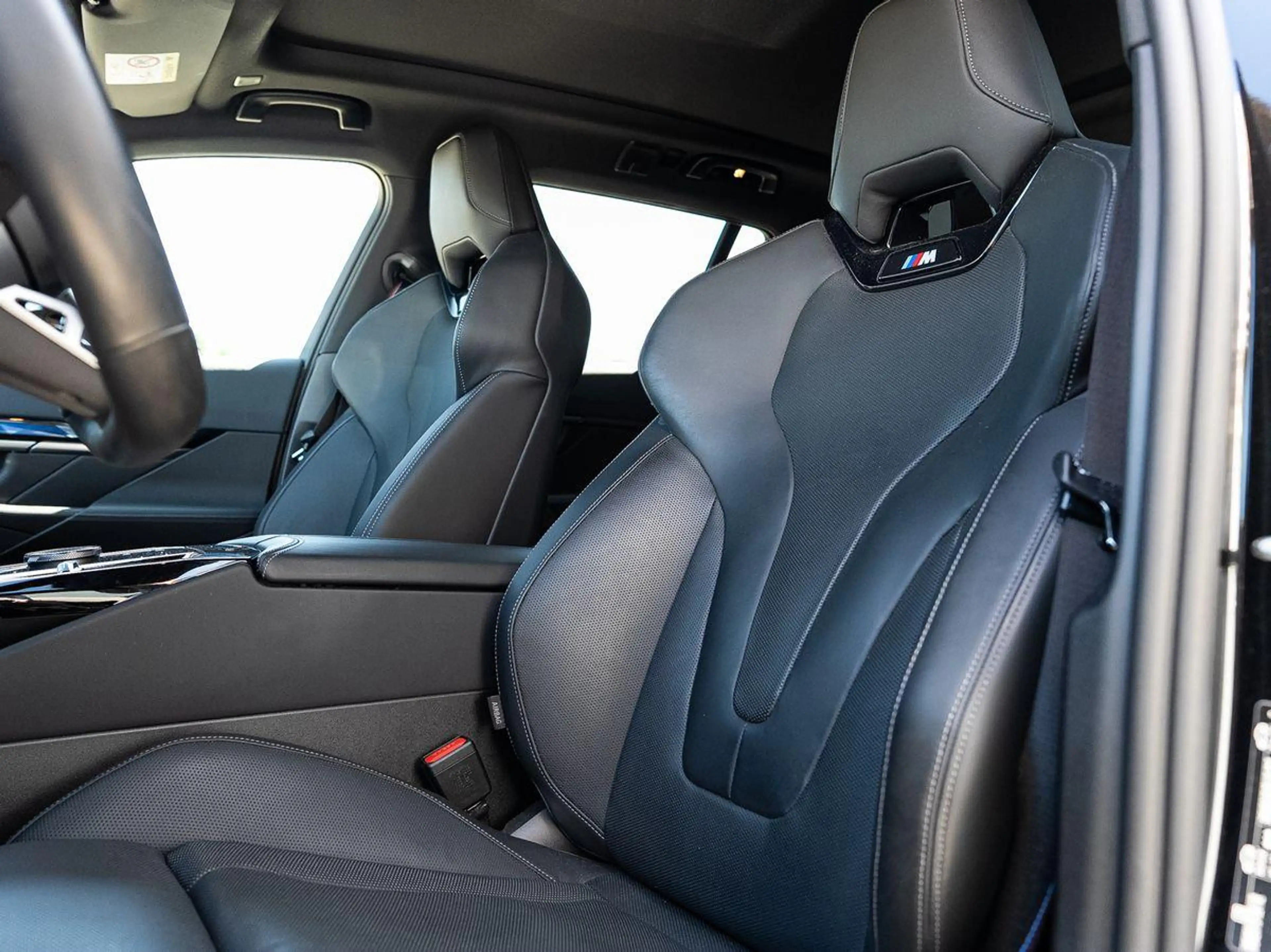 BMW 540 d xDrive Tour M-SportPRO StdHz MSitz PANO ACC — photo 15
