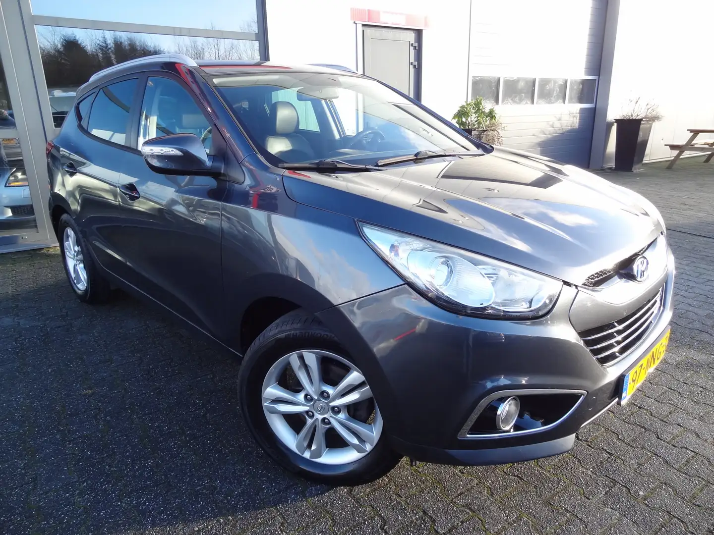 Hyundai iX35 | 2.0i | Business Edition | CRUISE | NAVI | CAMERA Gris - 2