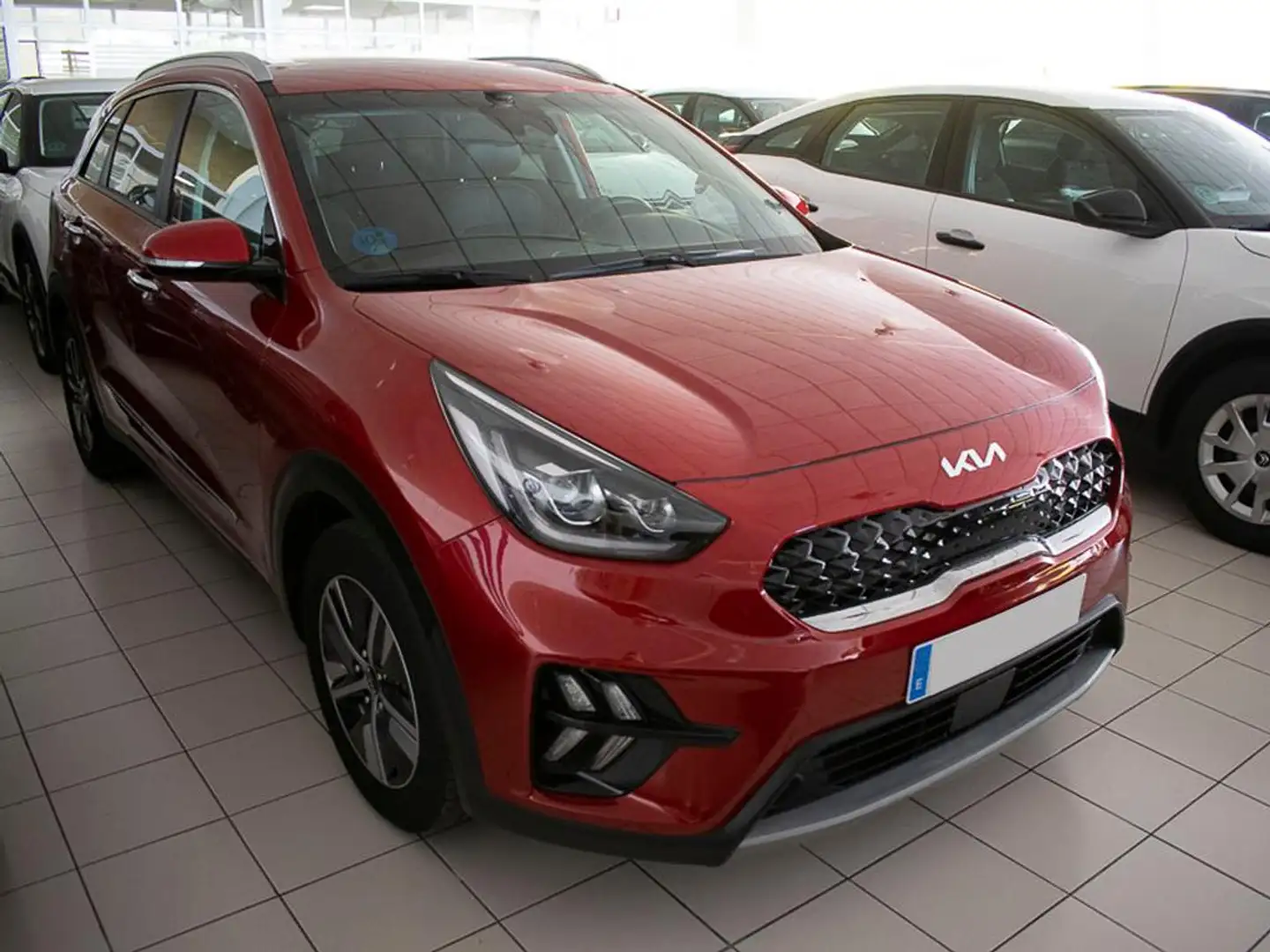 Kia Niro 1.6 PHEV Emotion Rojo - 1