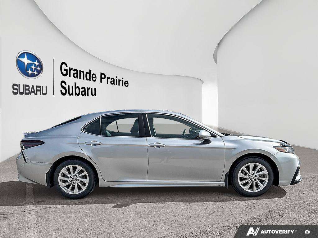 2023 Toyota Camry SE — снимка 1