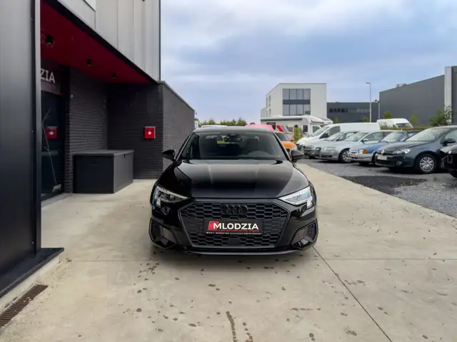 Audi A3 view 4