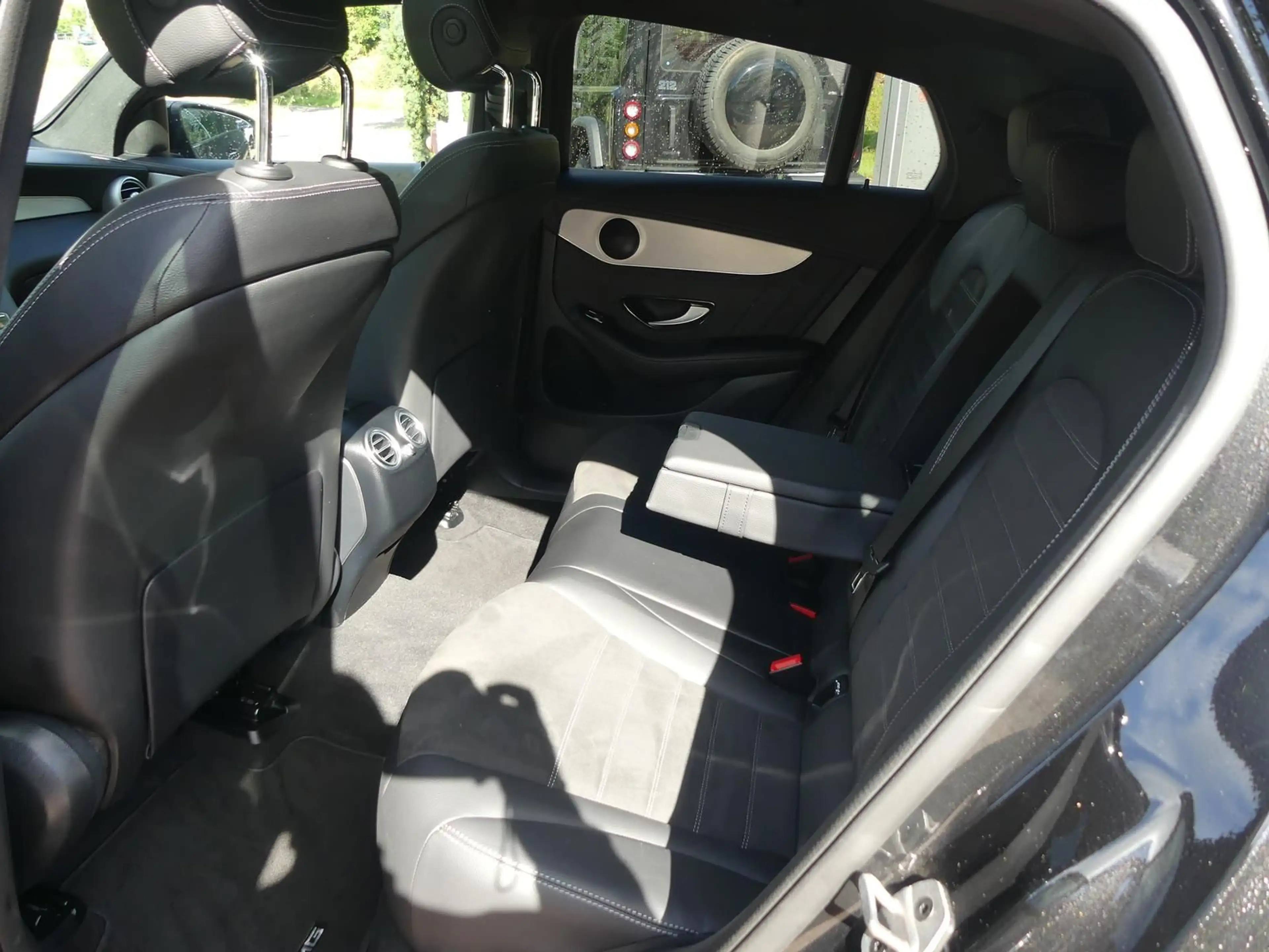 Mercedes-Benz GLC 400 d Coupe*4M*AMG*LED*360°*AHK*SHZ*DAB*ACC — photo 11