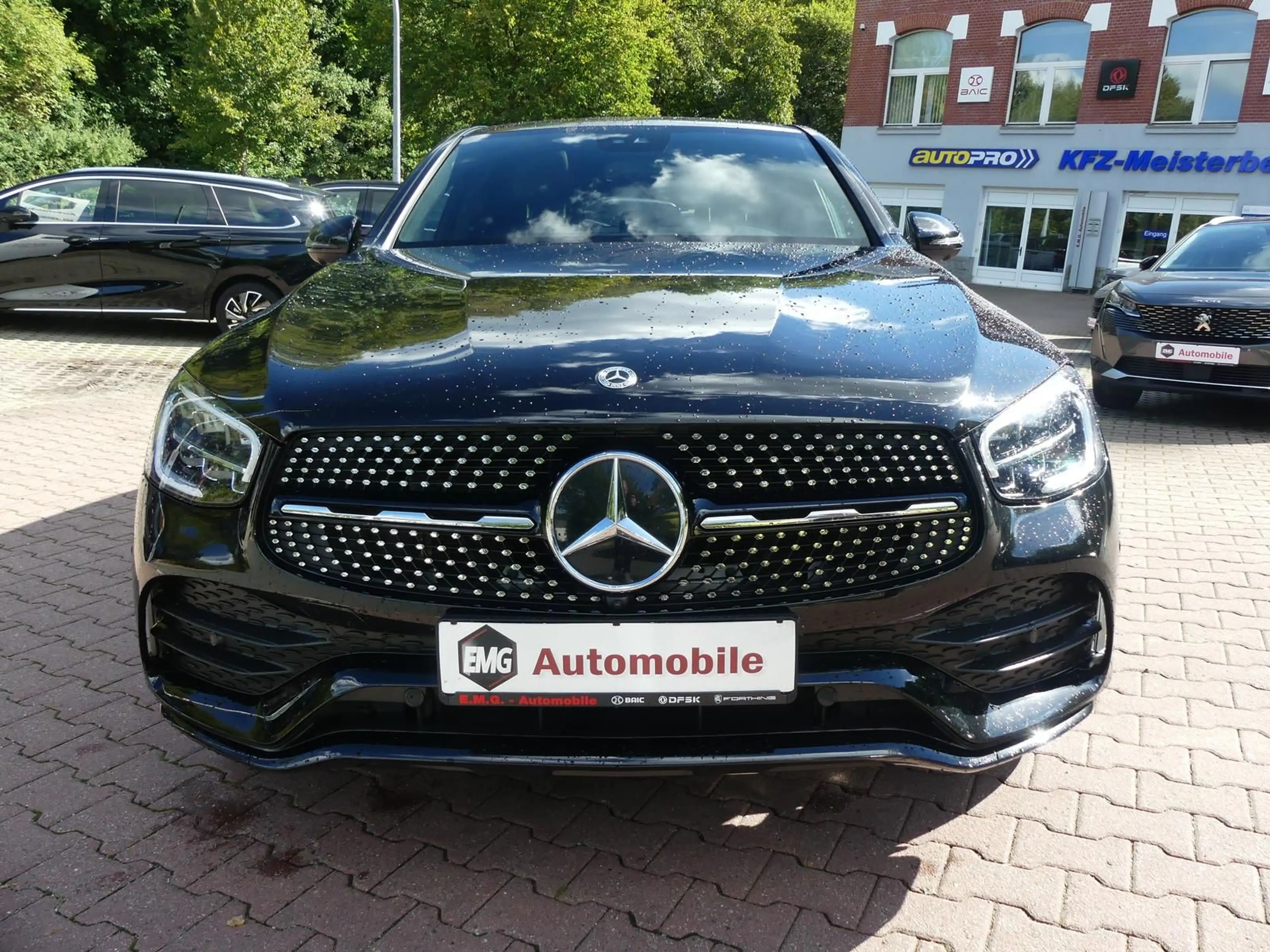 Mercedes-Benz GLC 400 d Coupe*4M*AMG*LED*360°*AHK*SHZ*DAB*ACC — photo 2