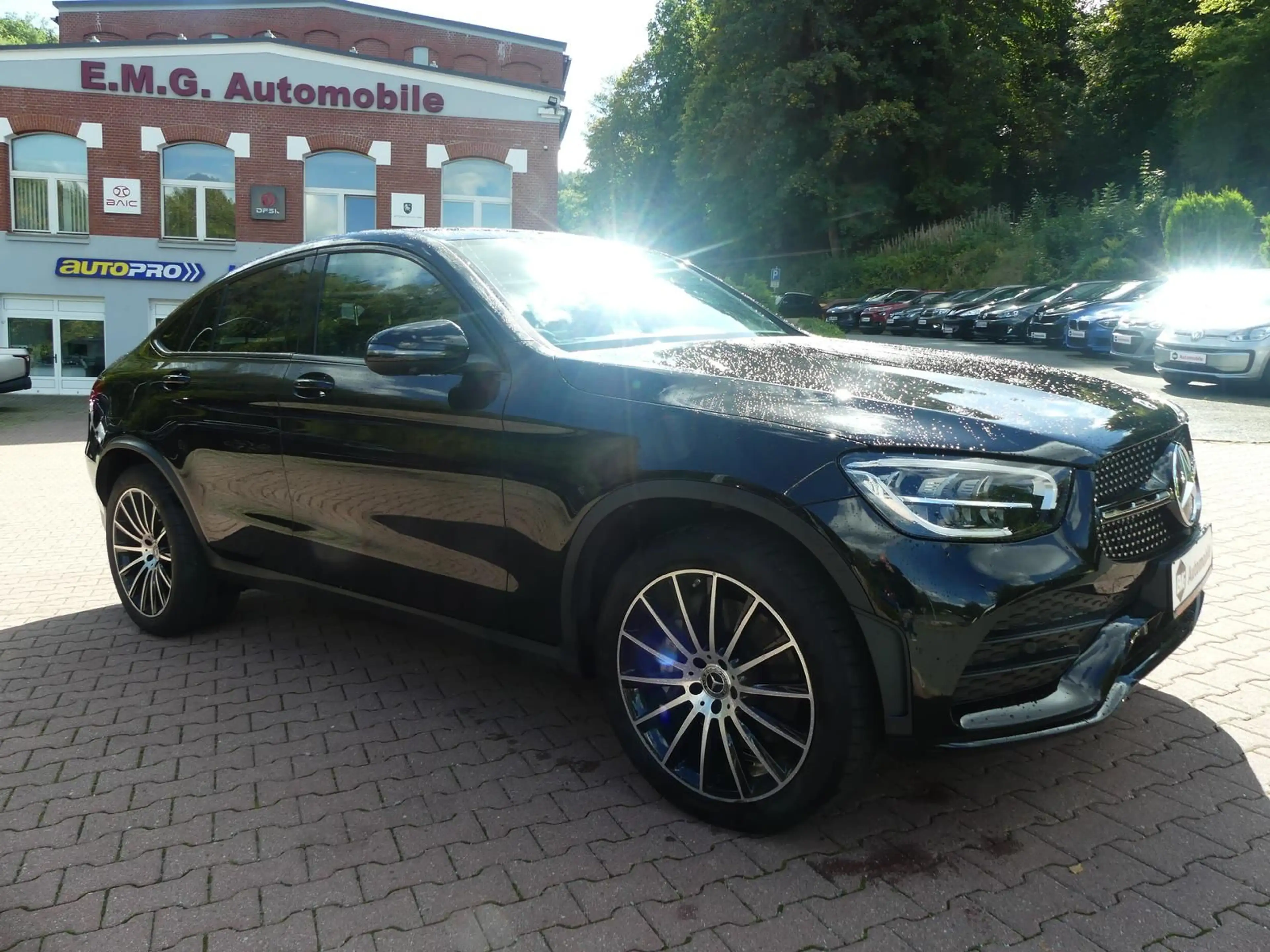 Mercedes-Benz GLC 400 d Coupe*4M*AMG*LED*360°*AHK*SHZ*DAB*ACC — photo 3