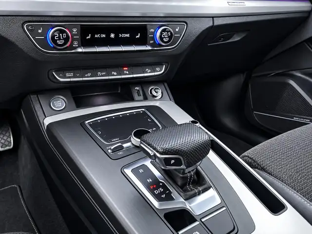 Audi Q5 view 19