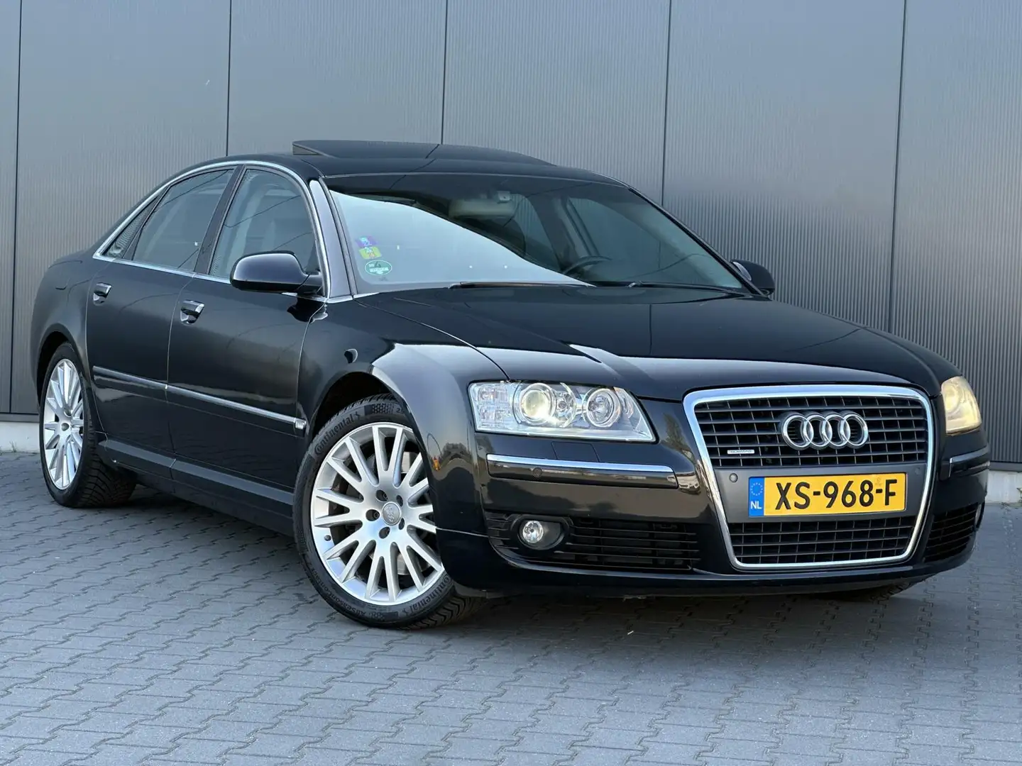 Audi A8 3.2 FSI Quattro Leder - Schuifdak - Navi - Xenon - Чорний - 2