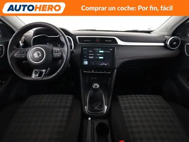 MG ZS view 13