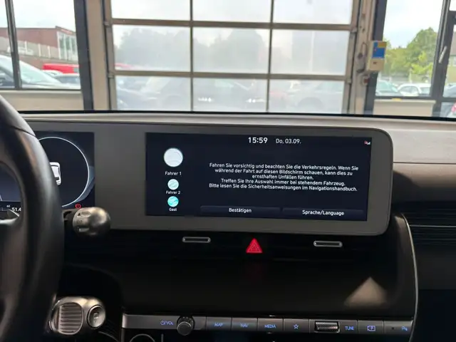 Hyundai IONIQ 5 view 11