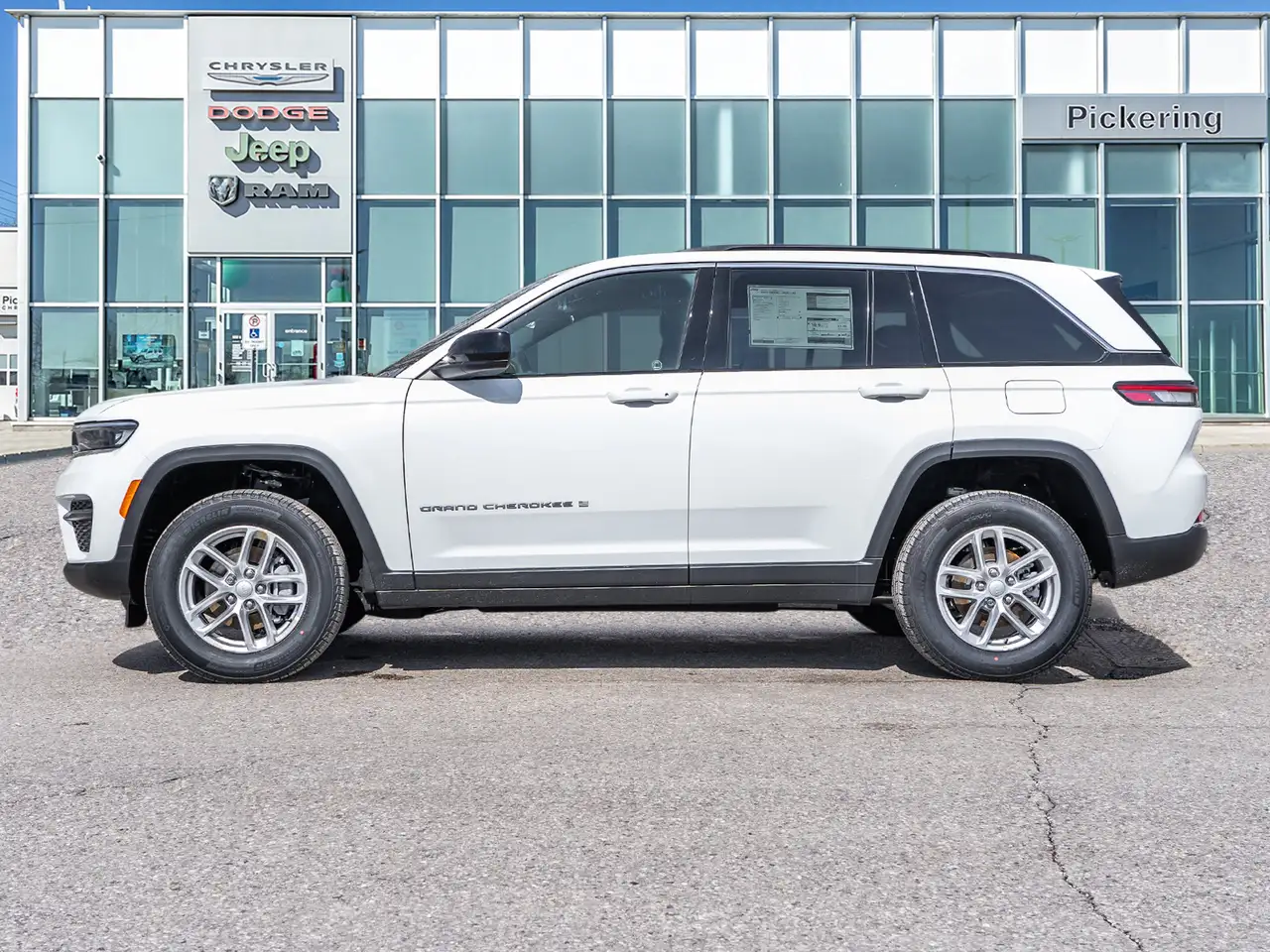Jeep Grand Cherokee снимка Jeep Grand Cherokee