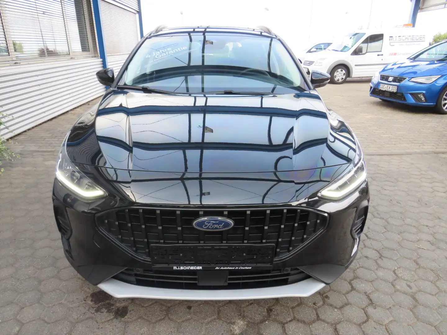 Ford Focus Turnier Active X Aut. Pano LED ERGO-Sitz ACC RFK Negro - 2