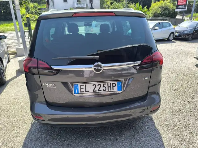 Opel Zafira Tourer view 7