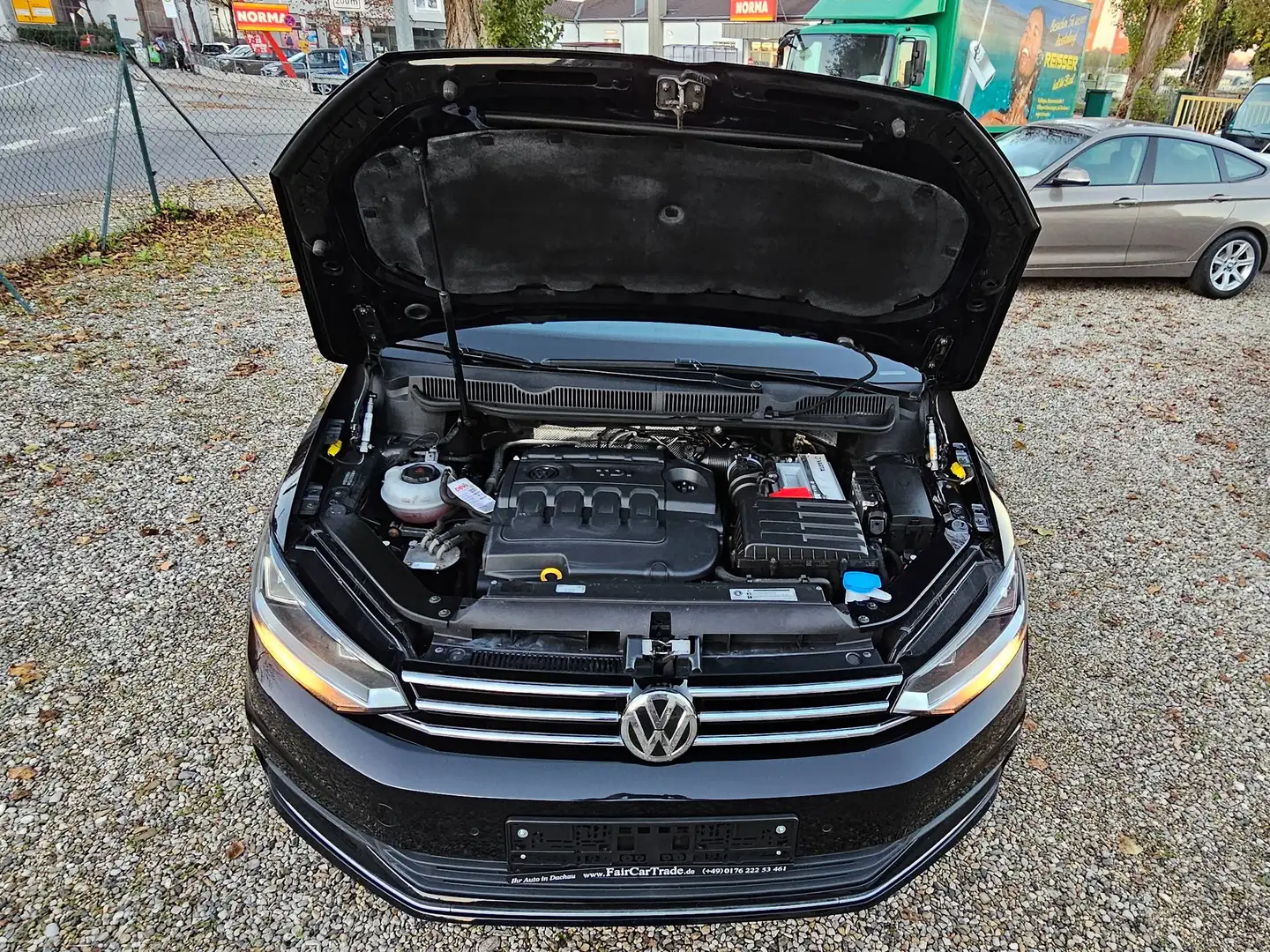 Volkswagen Touran Highline 2.0 TDI DSG *7-Sitze*ACC*Navi*Massage Zwart - 2