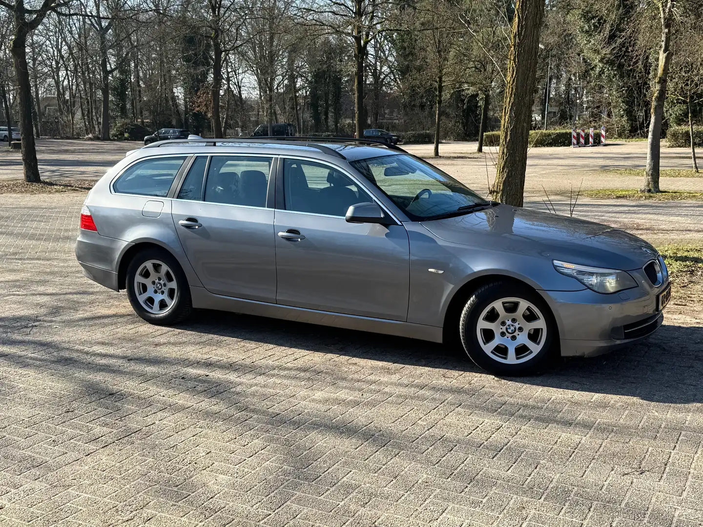 BMW 520 520 520i - 1