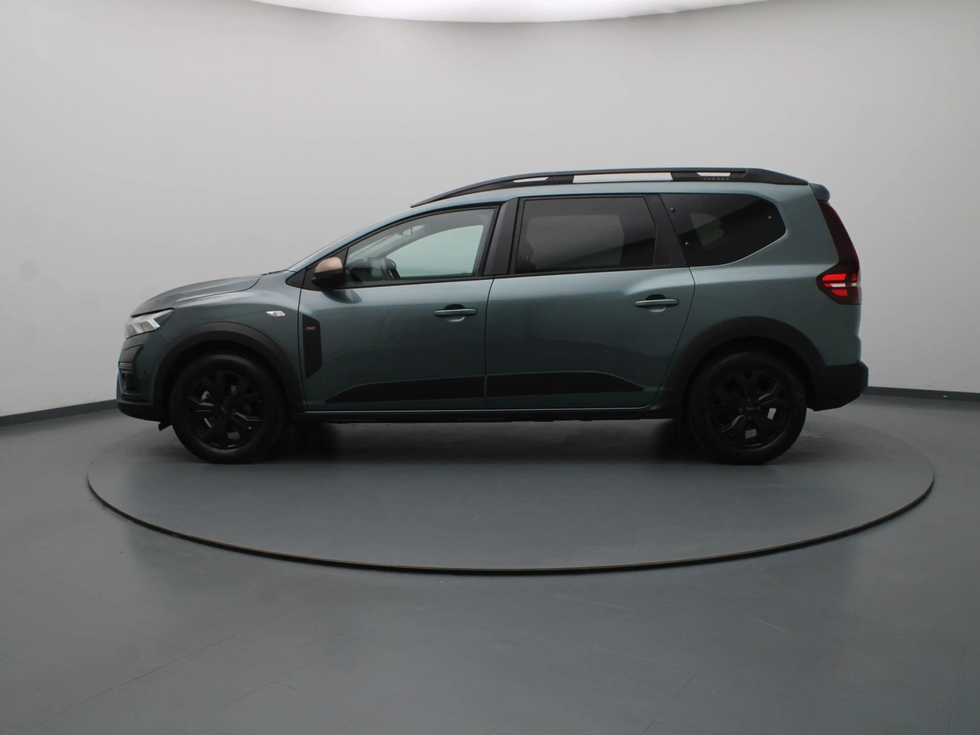 Dacia Jogger 140pk Hybrid Extreme 7p. Camera | Navi — photo 23