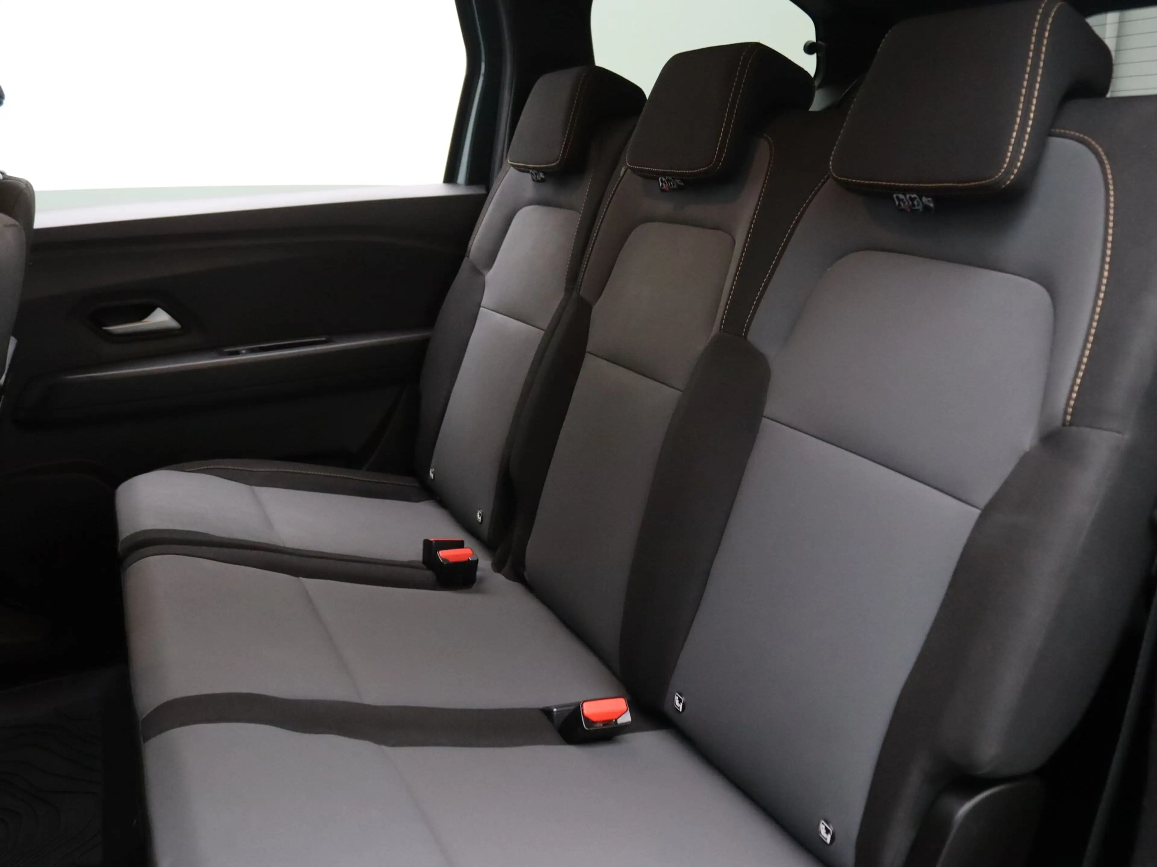 Dacia Jogger 140pk Hybrid Extreme 7p. Camera | Navi — photo 27