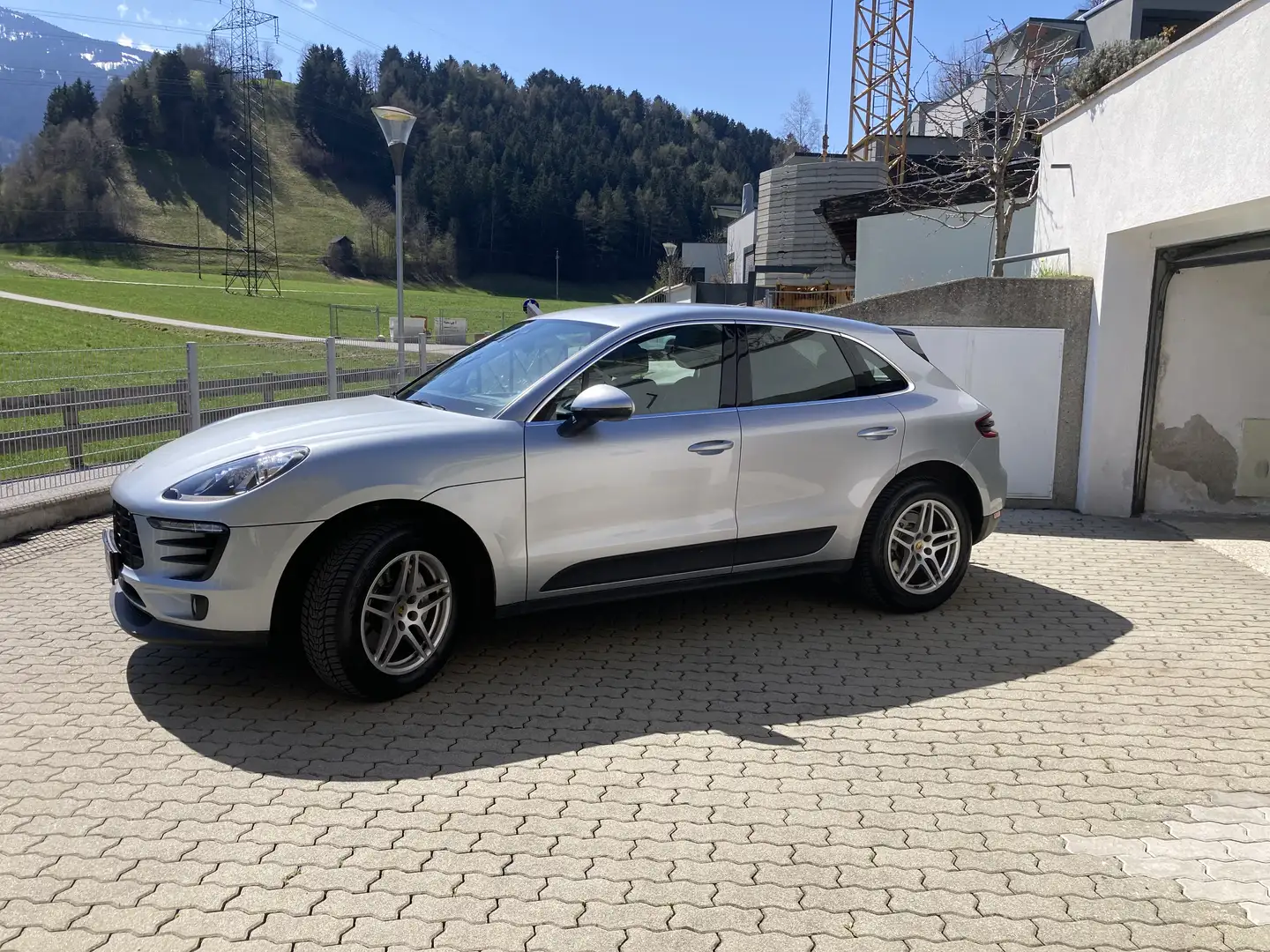 Porsche Macan S 3,0 20 Zoll Räder - 1