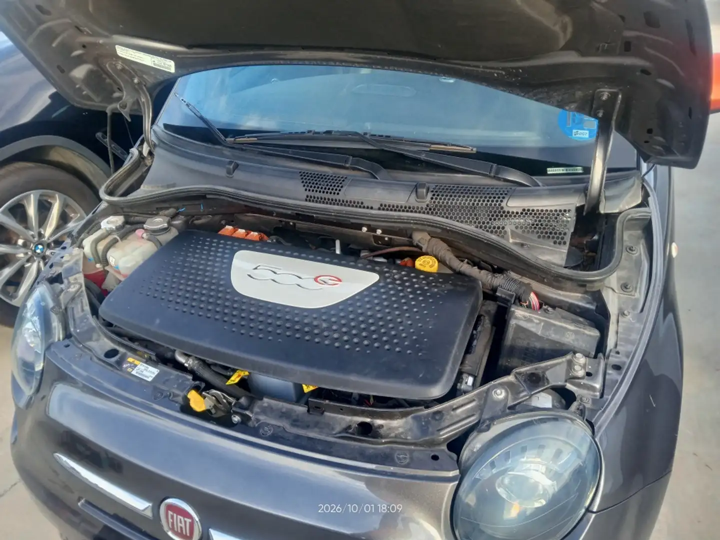 Fiat 500 Pequeño Automático de 3 Puertas Gris - 2
