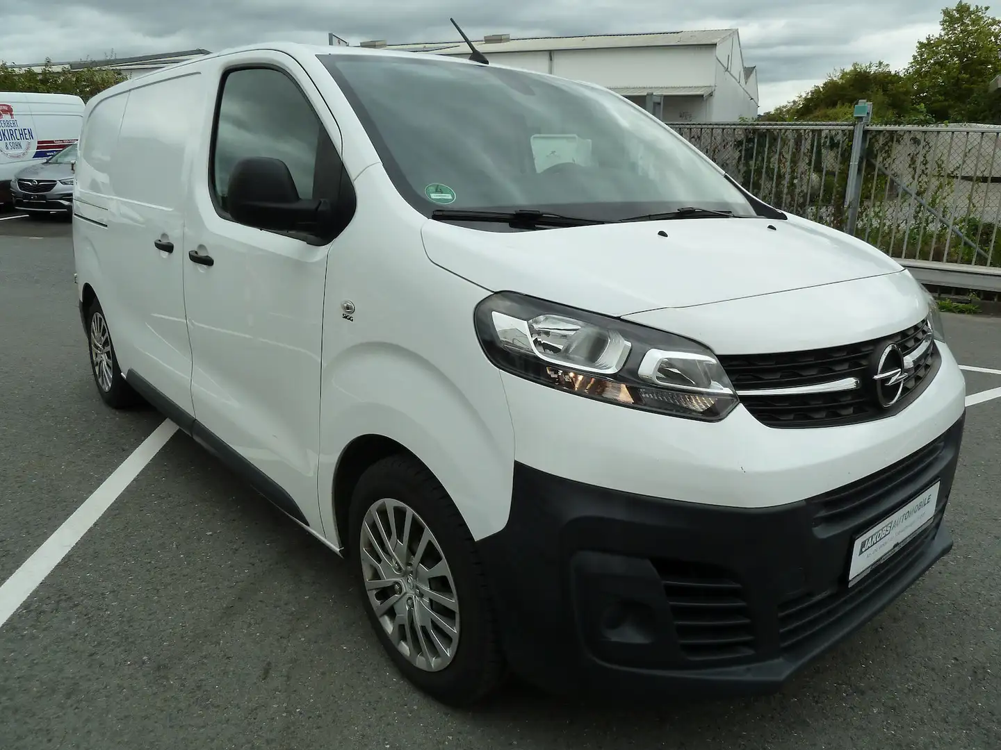 Opel Vivaro M Edition Klimai Multimedia Tempo Sortimo Weiß - 2