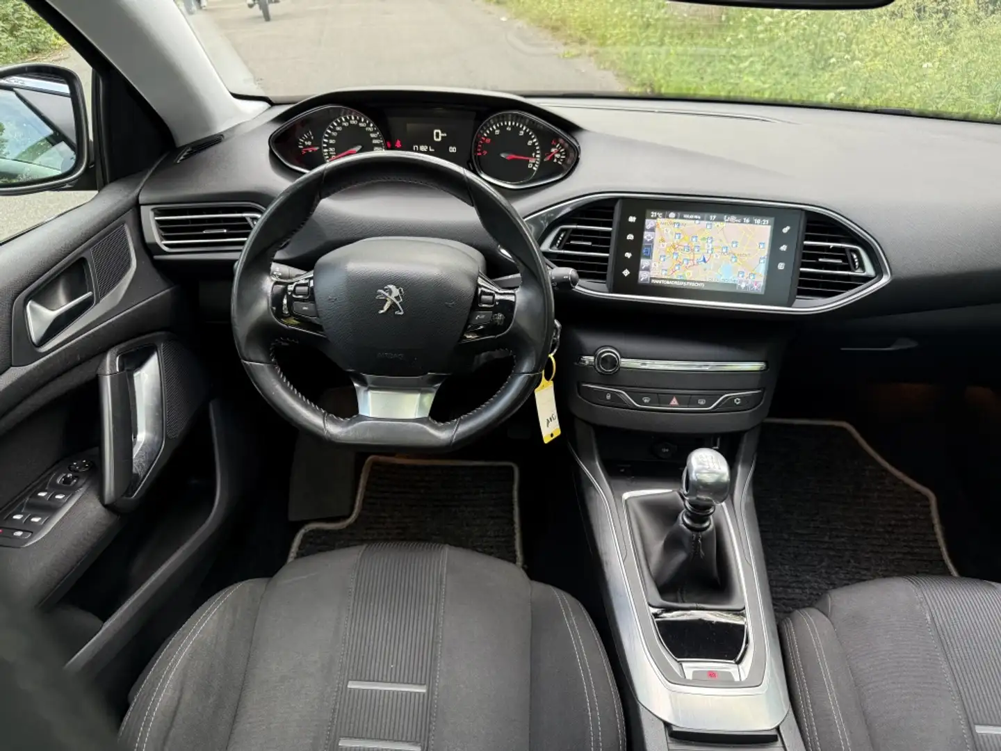 Peugeot 308 Pano Navi 6 Versn 1.6 THP Première Černá - 2