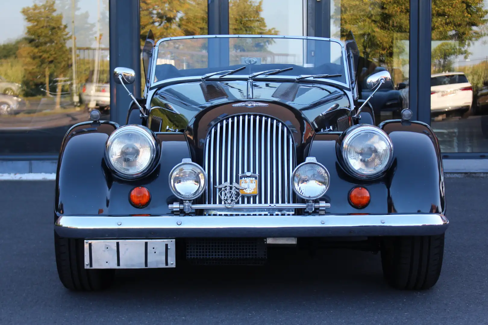 Morgan Plus 8 Schwarz - 2