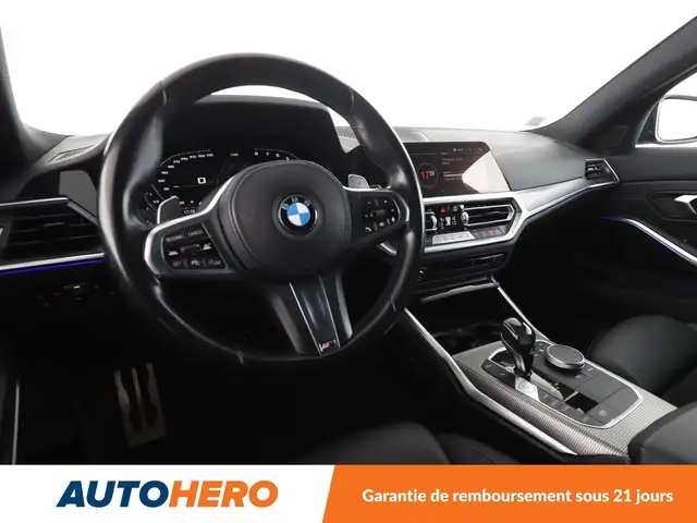 BMW 3 Series view 11