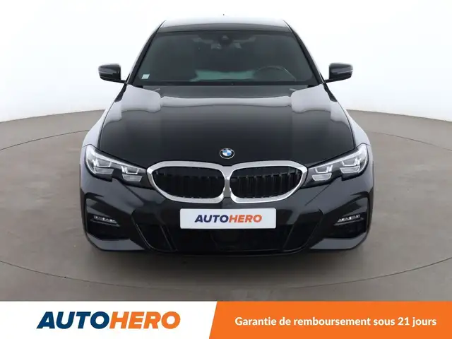 BMW 3 Series view 9