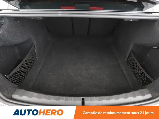 BMW 3 Series view 17