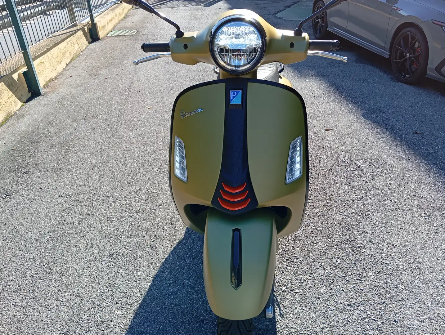 Vespa GTS Super 300 Super Sport Arany - 1