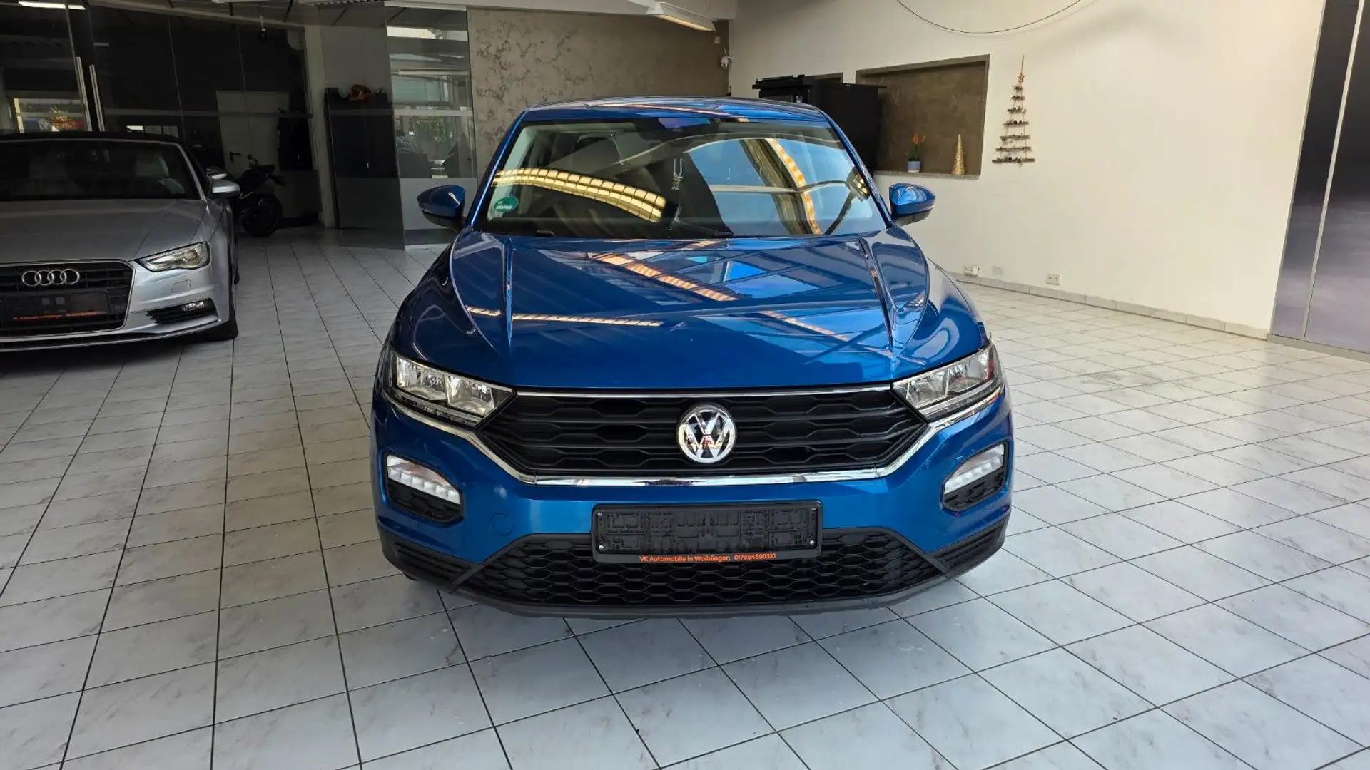 Volkswagen T-Roc Basis Blau - 2
