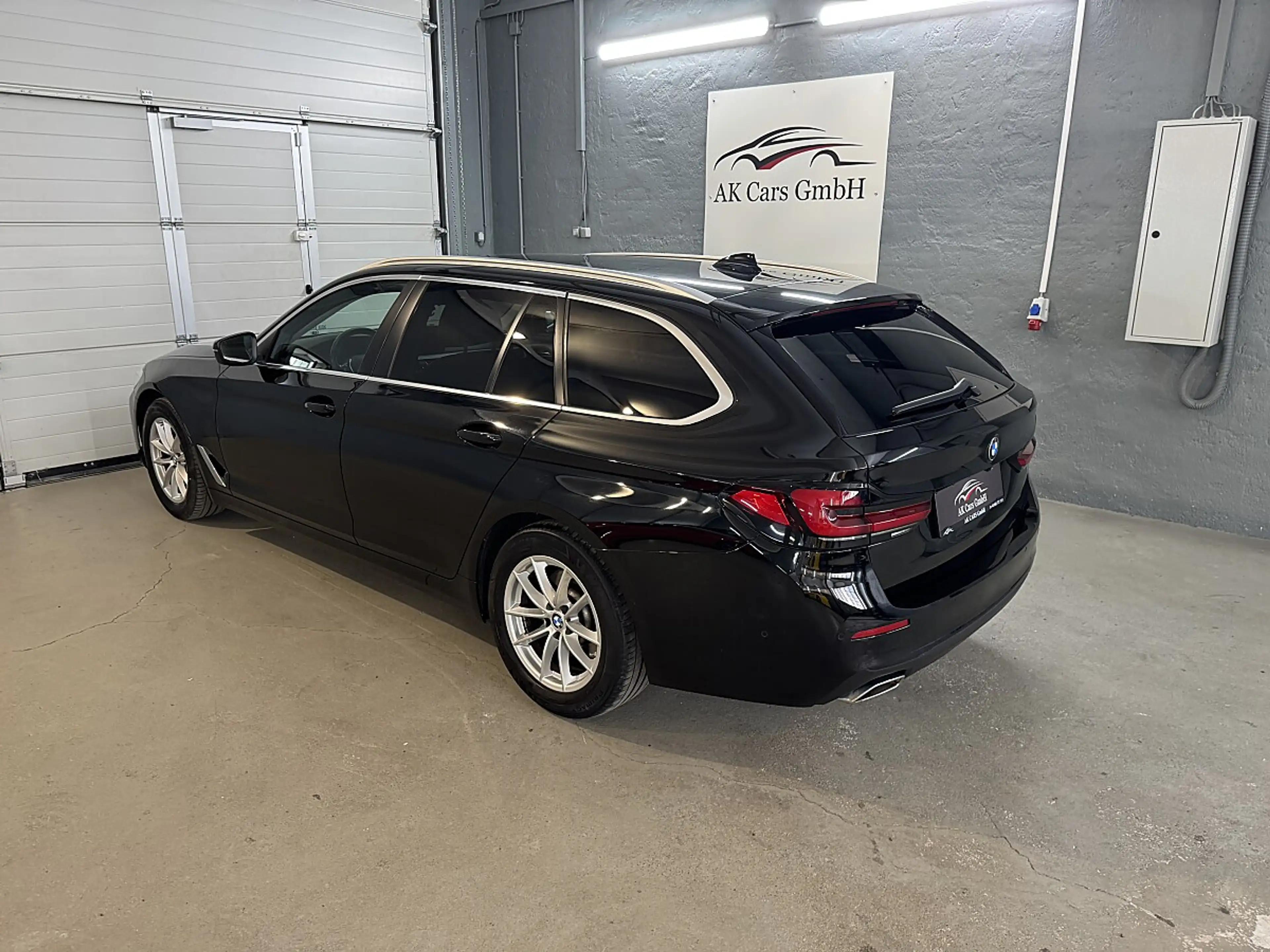 BMW 520 d xDrive Touring  Aut. G31 B47*Virtual*Lenkradh... — photo 9