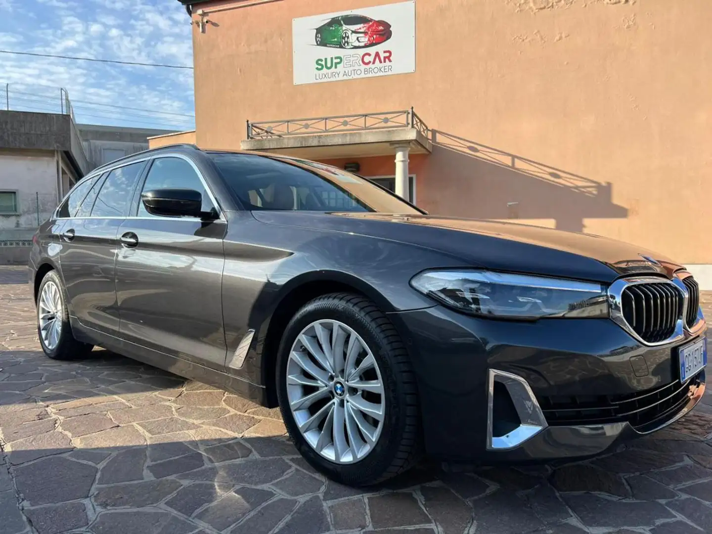 BMW 520 d 48V Touring Luxury - TETTO - PELLE - Noir - 1