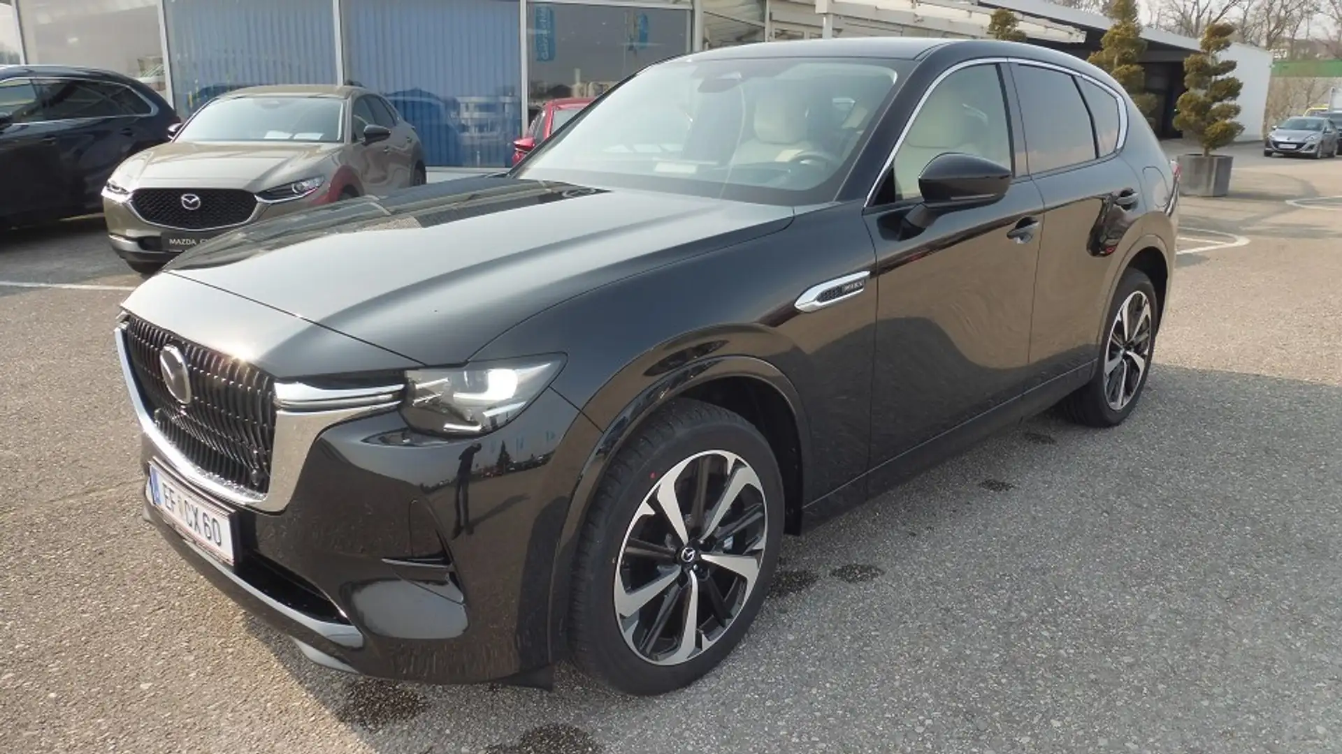 Mazda CX-60 2.5L e-SKYACTIV PHEV AWD TAKUMI PLUS Aut. Schwarz - 1