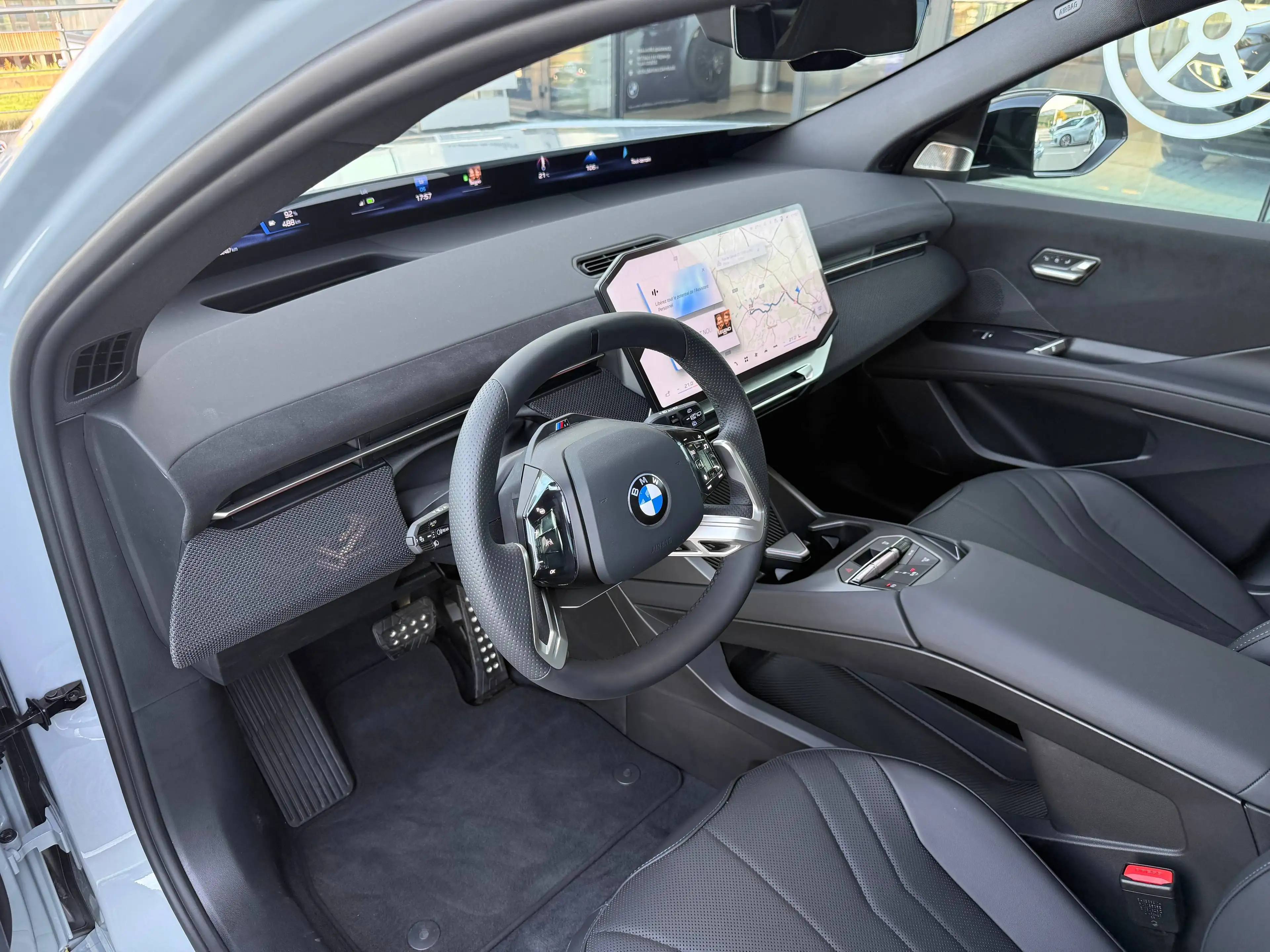 BMW iX3 iX3 113.4 kWh 40 — photo 12