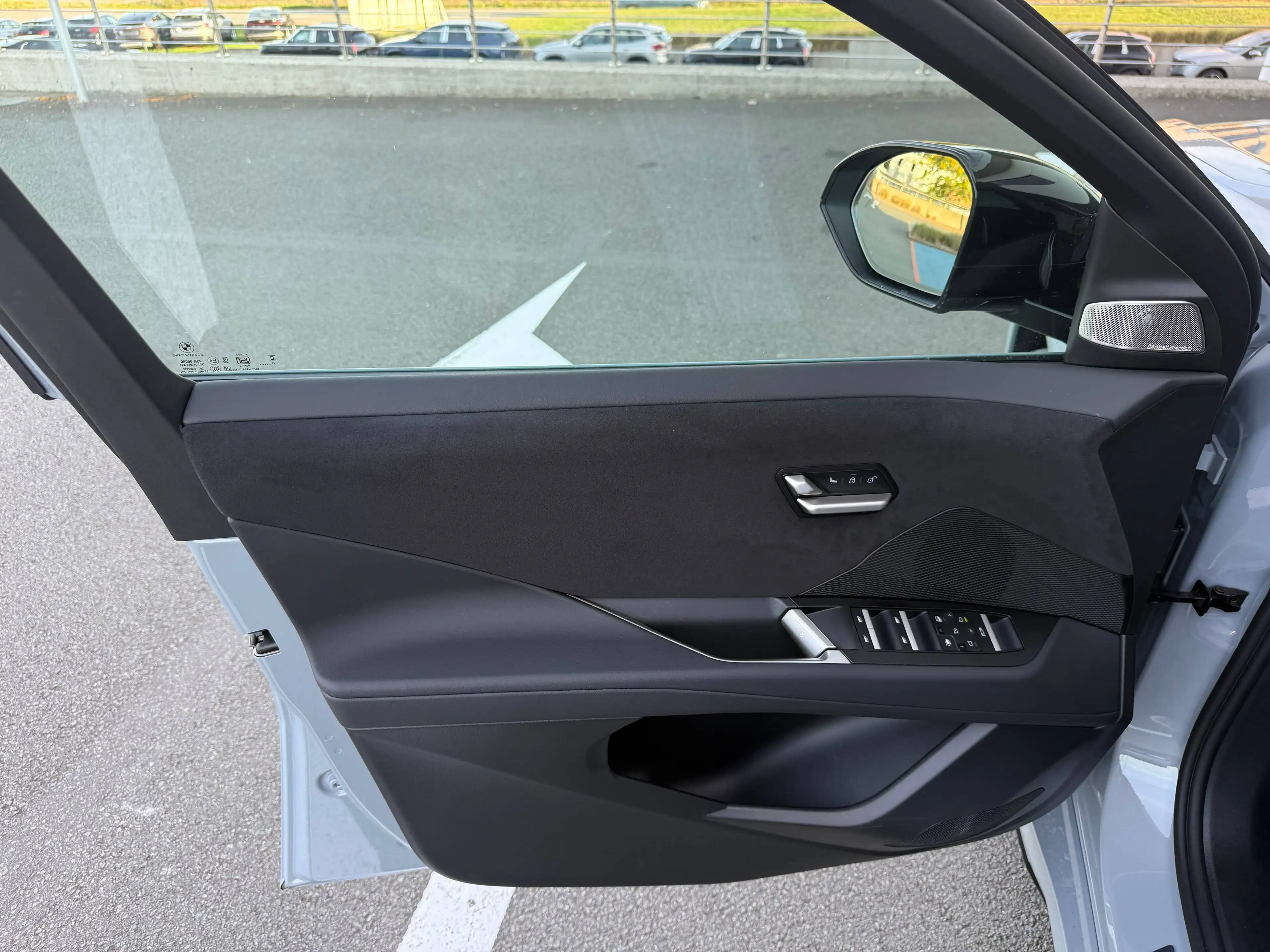 BMW iX3 iX3 113.4 kWh 40 — photo 13
