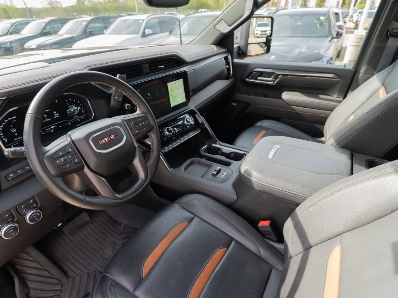 GMC Sierra 3500HD снимка GMC Sierra 3500HD