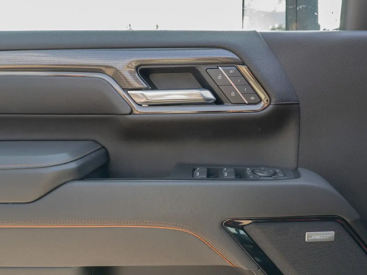 GMC Sierra 3500HD снимка GMC Sierra 3500HD