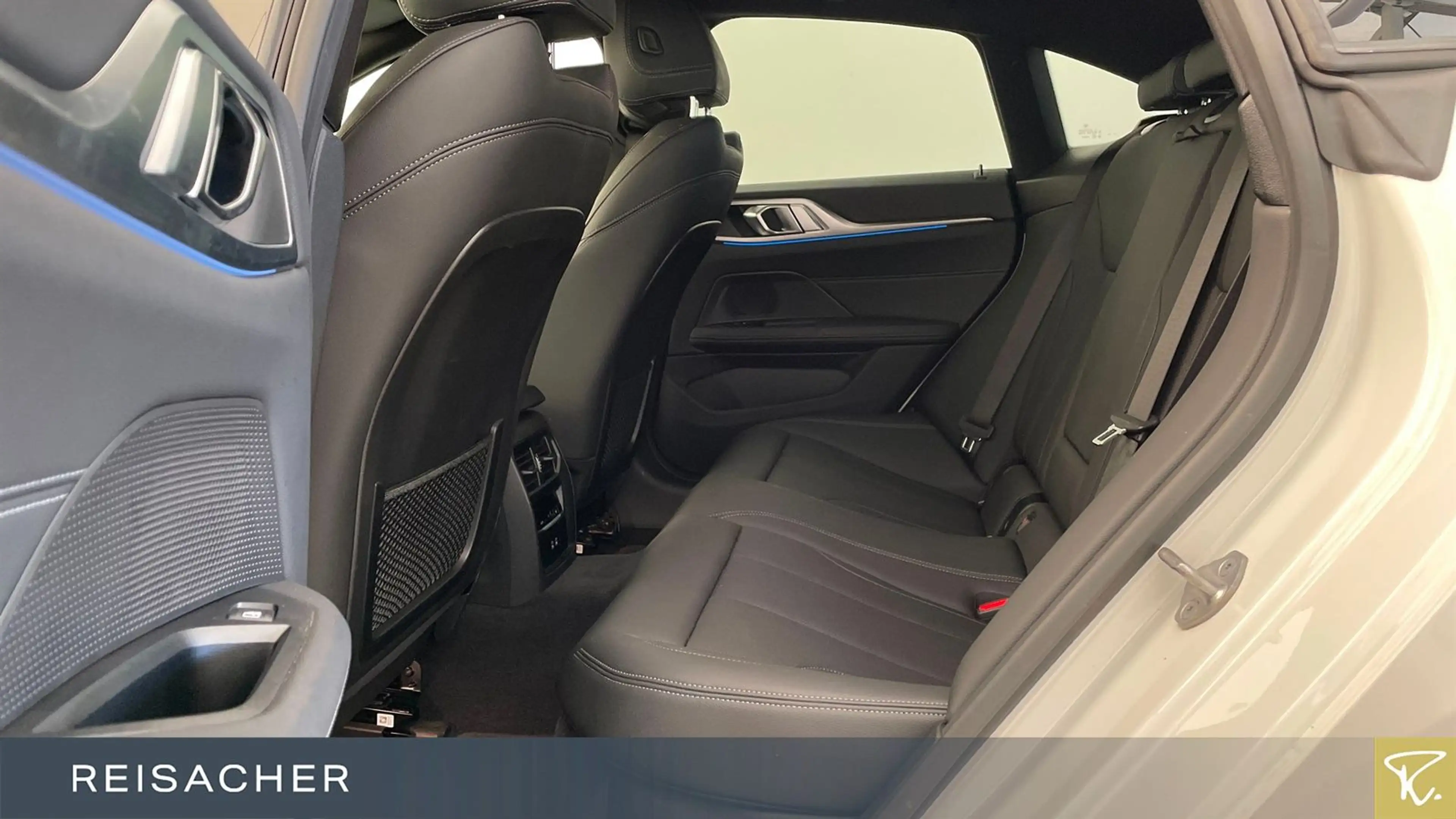 BMW i4 A eDrive35 Gran Coupé LC+ PA RFK Keyless 17" — photo 8