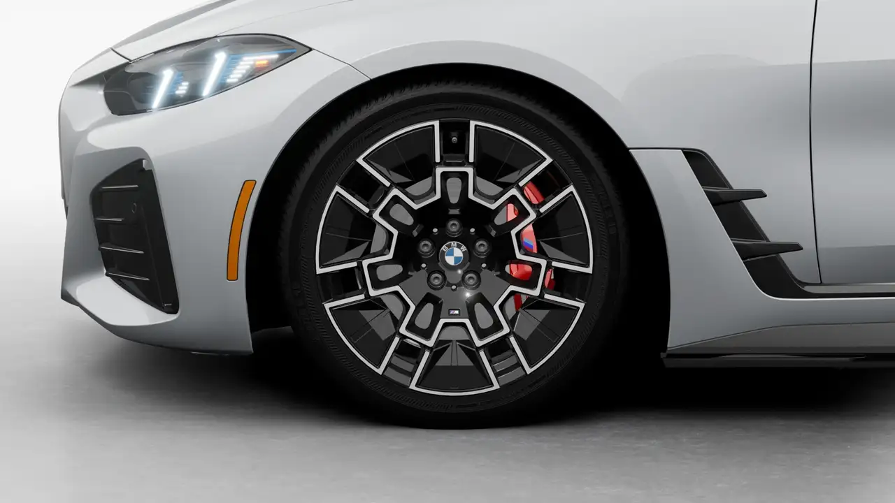 BMW i4 photo BMW i4