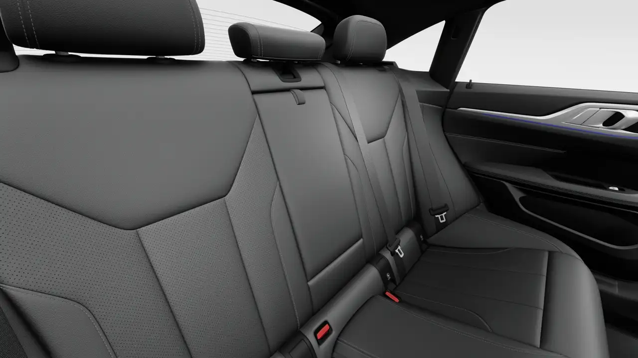 BMW i4 photo BMW i4