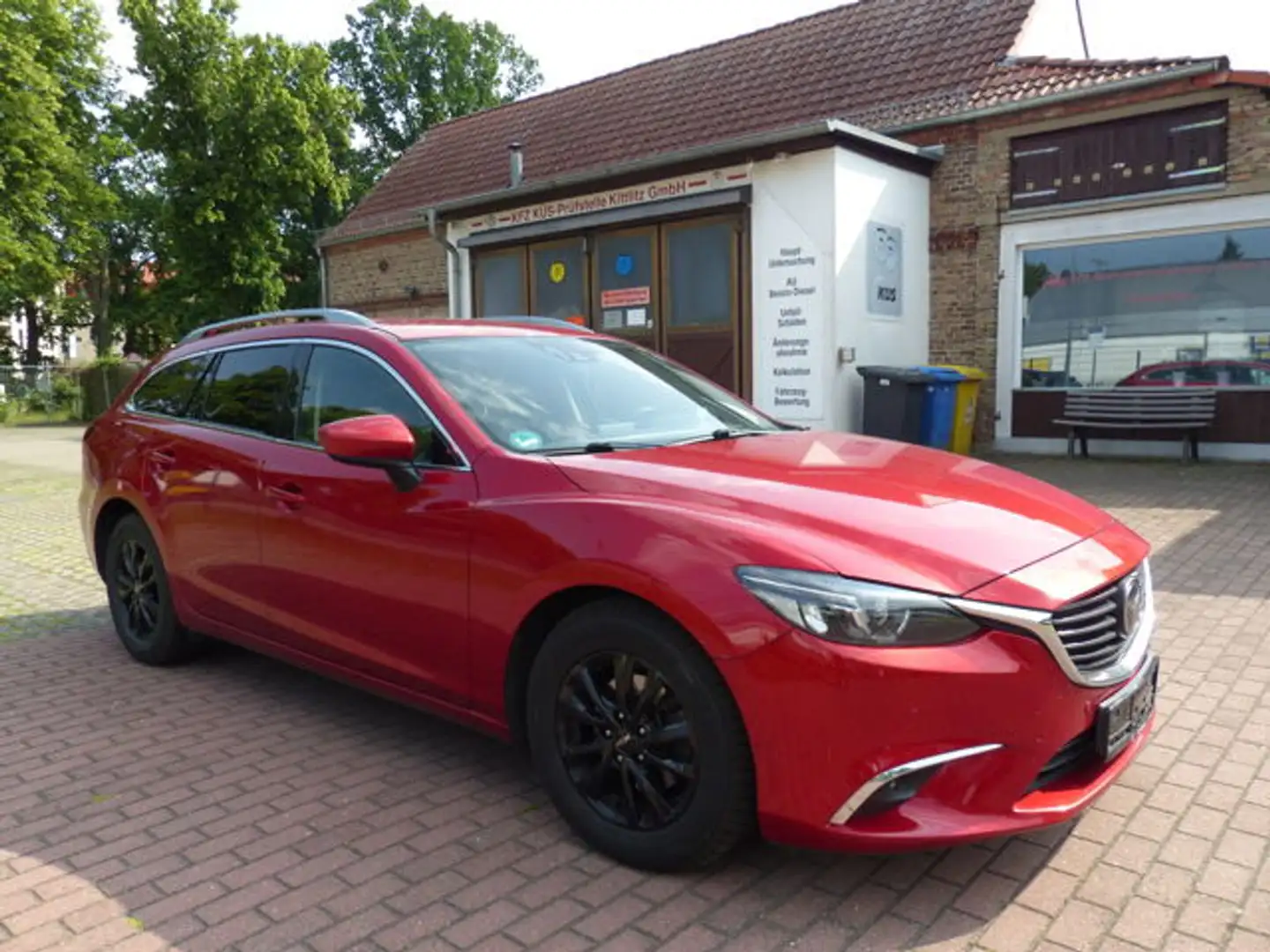 Mazda 6 2.2 Sports-Line Autom.,Tempom.,Navi, Sitzh. Rouge - 2