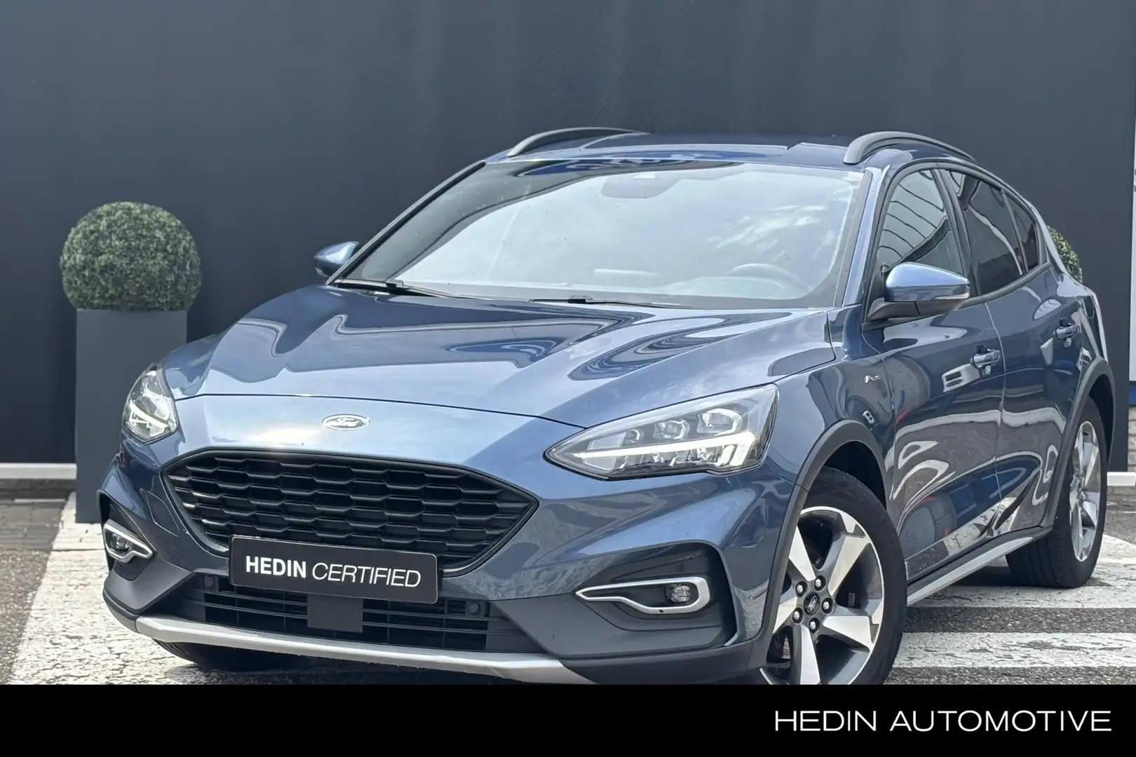 Ford Focus 1.0 EcoBoost Hybrid Active X Business | Winter Pac Blauw - 1