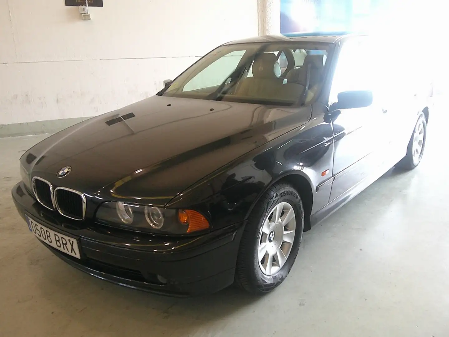 BMW 525 525i Zwart - 1