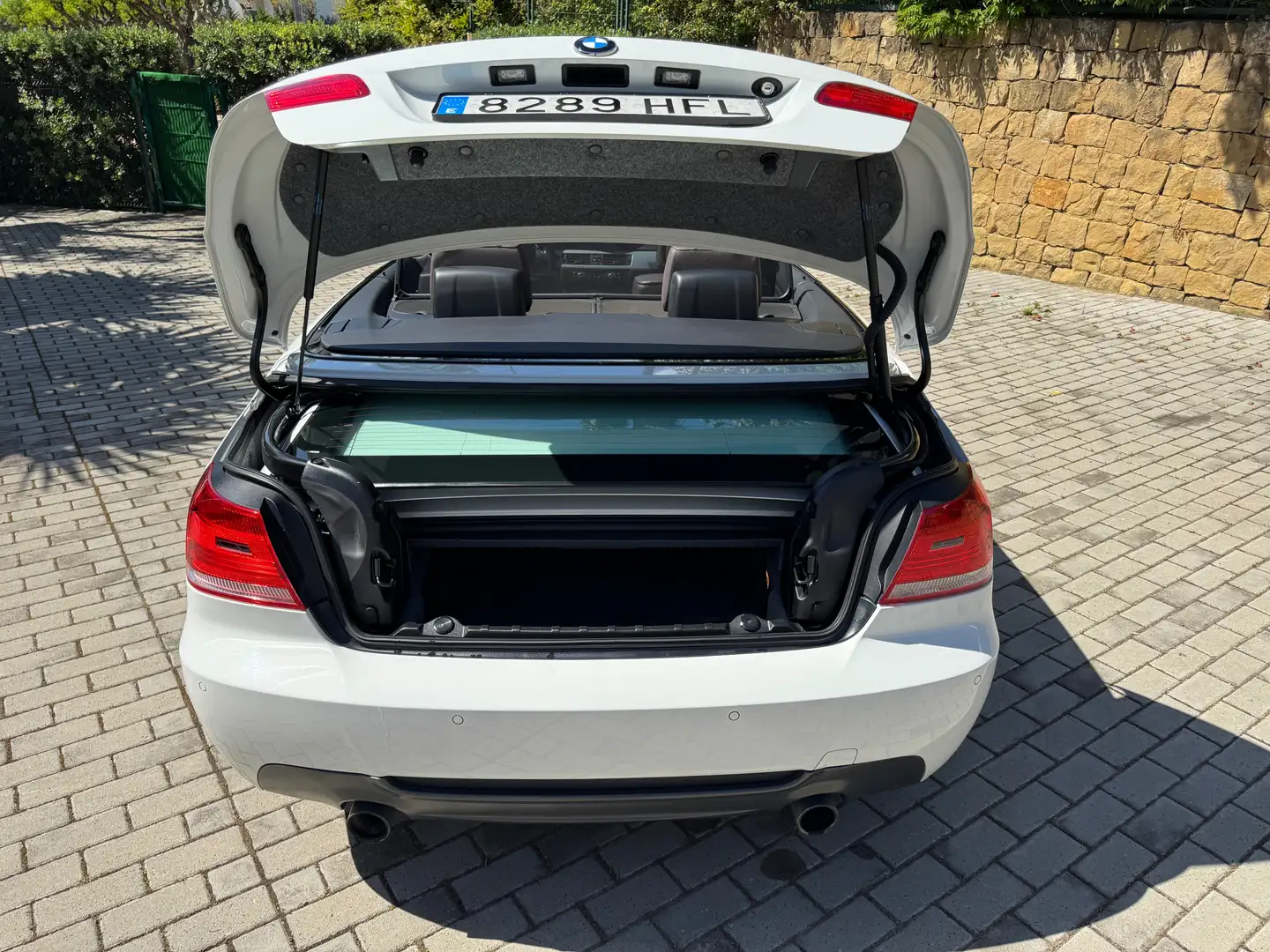 BMW 335 335i Cabrio Aut. Bianco - 2