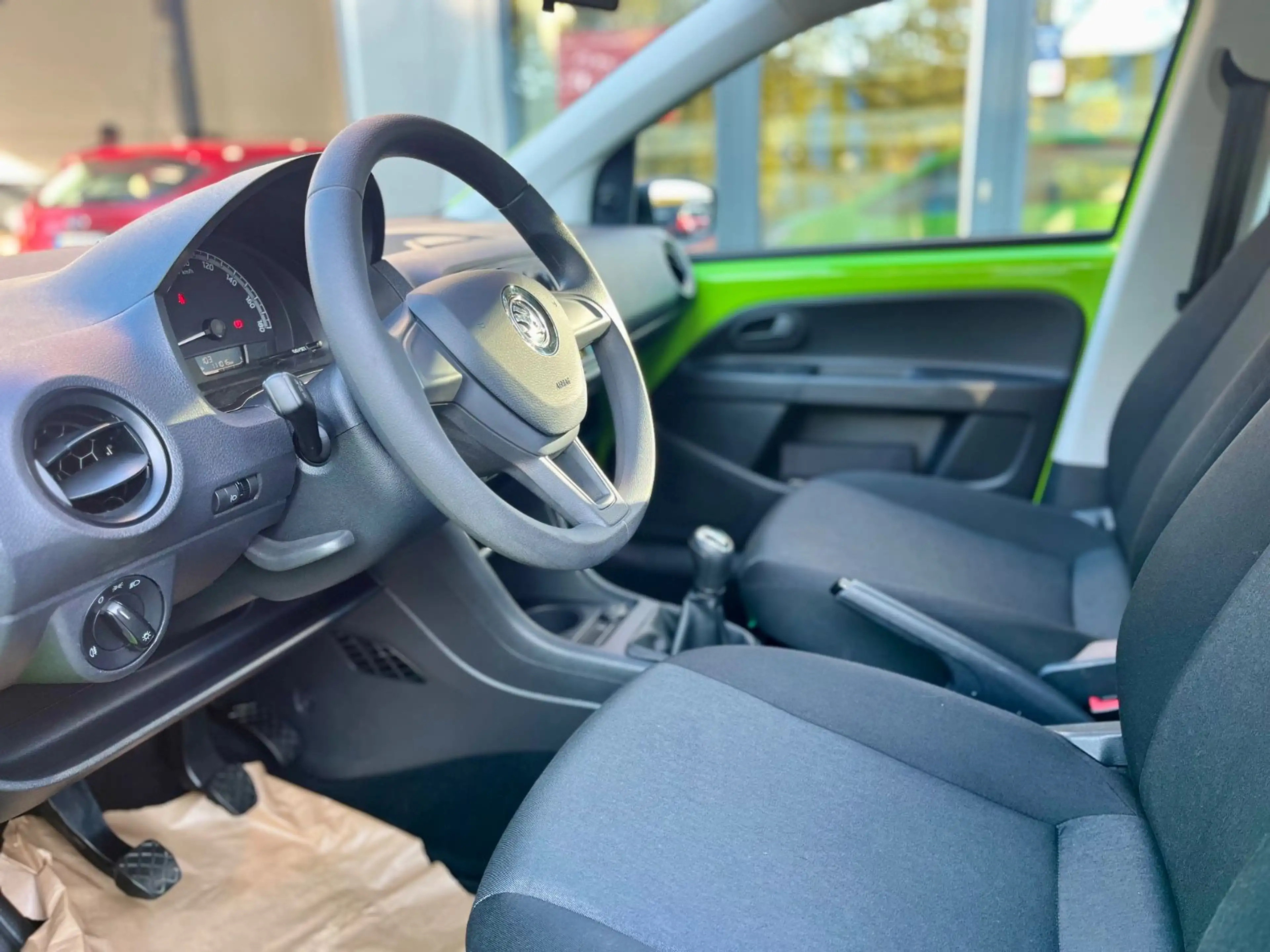 Skoda Citigo Active Klima SHZ 1-Hand Tüv+Insp Neu — photo 10