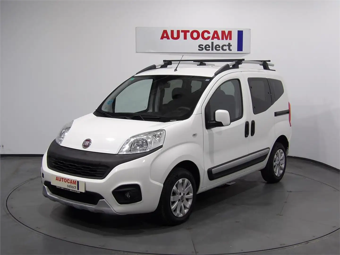 Fiat Qubo 1.3Mjt Trekking 70kW - 1