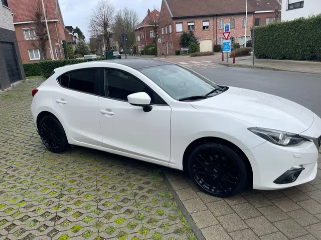 Mazda 3 3 2.2 D Active